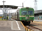 �x��025