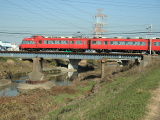 ���S019
