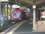 ���S025